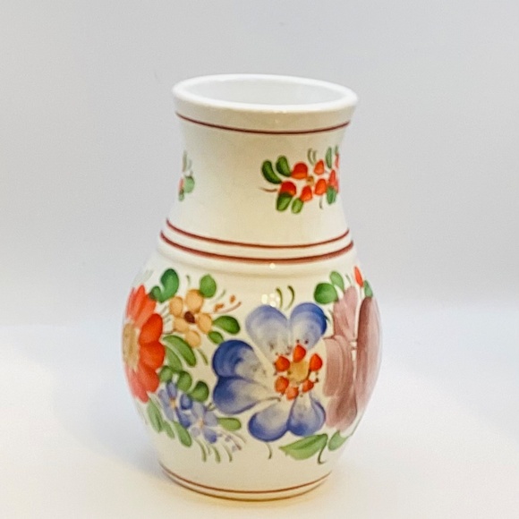 Choda Ceramic Mini Vase by Ketty Keramika - Picture 3 of 6